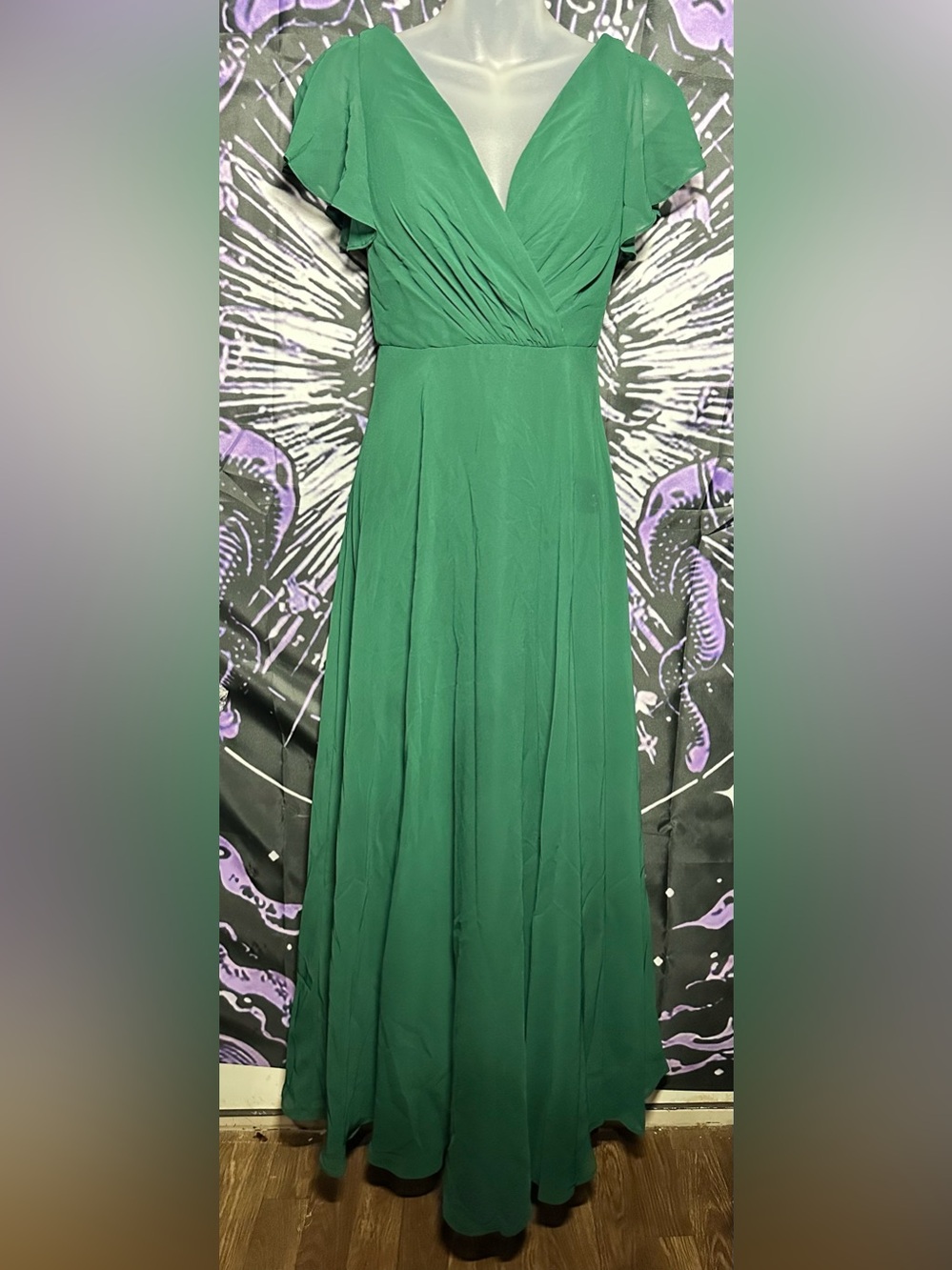 V-Neck Green Maxi Dress with Flutter Sleeves